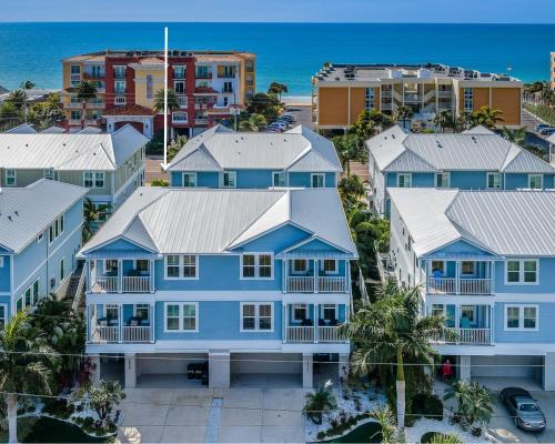 Redington Beach House | Tranquil Tarpon Cottage
