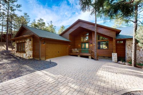 Torreon House | Tranquil Torreon Pines and Fairway Hideaway