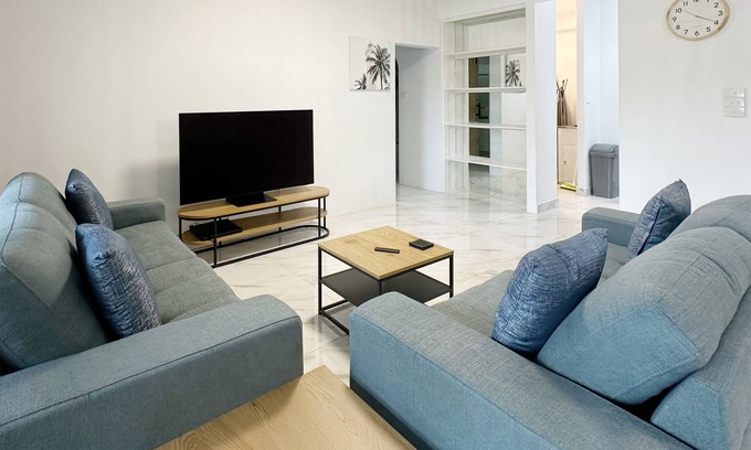 Palm Cove Apartment | Tranquility - 2 Bedroom Apartment - Palm Cove