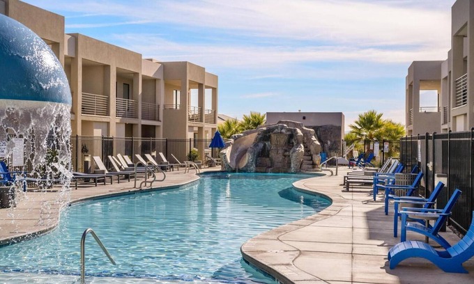 St. George House | Tranquility at The Lofts | Near National Parks