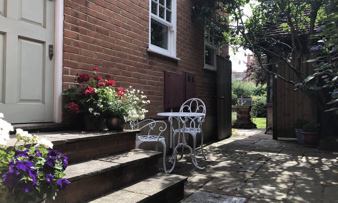 Village House | Tranquility in the heart of Wimbledon Village with stunning Common views