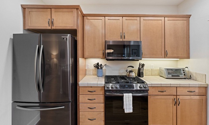 Southern Crossing Apartment | Tranquility On The Bluffs 3 Bedroom Townhouse by RedAwning