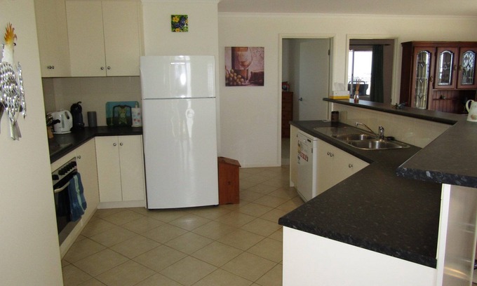 Para Wurlie House | Tranquility on Turton ~ Close to Tavern