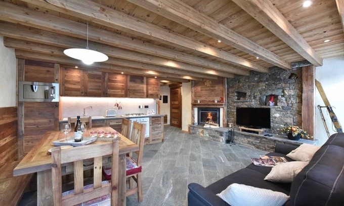 Valtournenche Apartment | TRANQUILLO E ROMANTICO