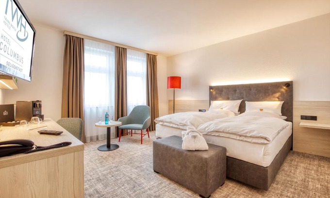 Froschhausen Hotel | Trans World Hotel Columbus