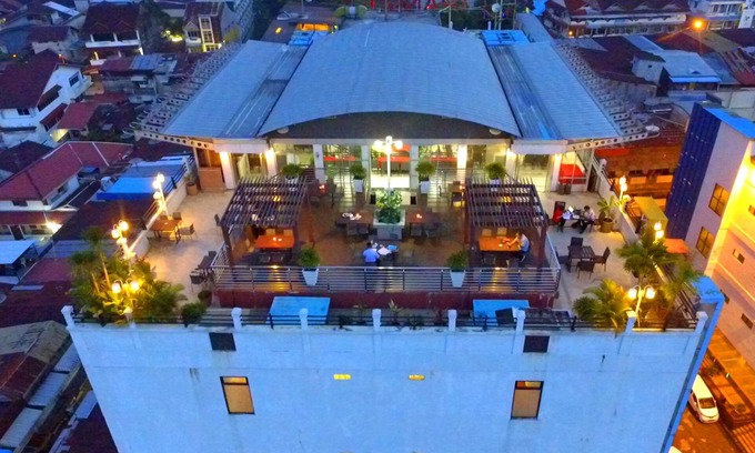Pontianak Hotel | Transera Hotel Pontianak