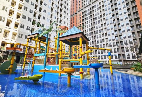 Pekayon Jaya Apartment | Transpark Juanda by 21 Room