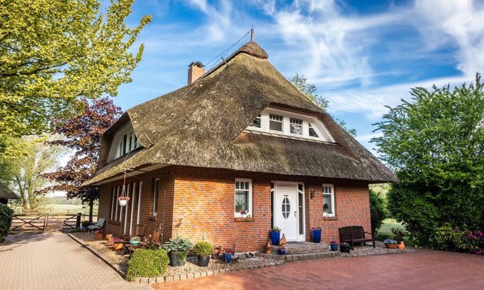 Norderfeld Villa | Traumhaftes Reetdachhaus in Strandnähe