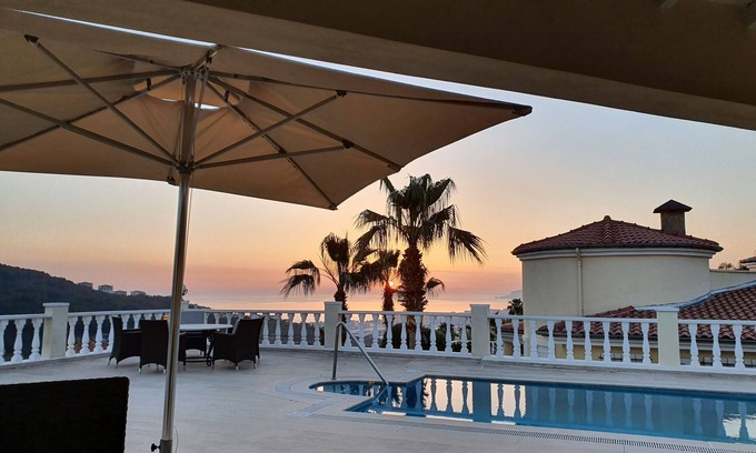 Kargicak Villa | Traumvilla Lajos mit Privatpool in Alanya/kargicak