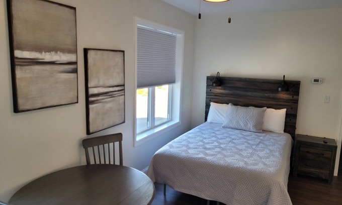 Tazewell Apartment | Traveler On Main #9- The Studio- Across the Street from Back of the Dragon!