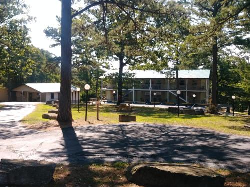 Eureka Springs Cabin | Traveler's Inn