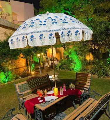Amer Fort Road Hostel | Travellers Village