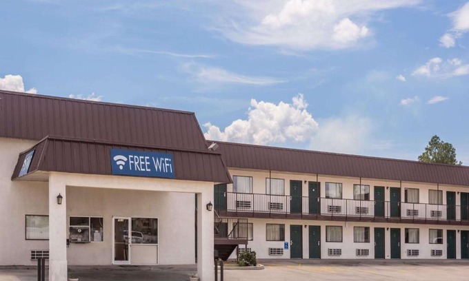 Cordele Hotel | Travelodge by Wyndham Cordele