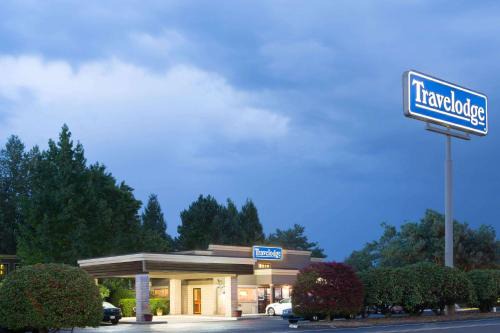 Wood Village Hotel | Travelodge by Wyndham East Portland/Gresham