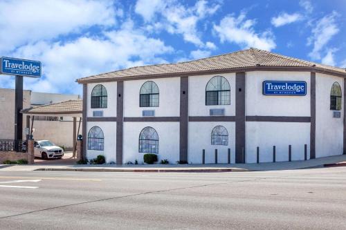 Harbor Hotel | Travelodge by Wyndham Harbor City