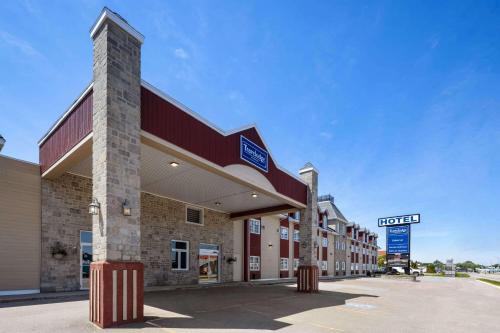 Roberval Hotel | Travelodge by Wyndham Roberval