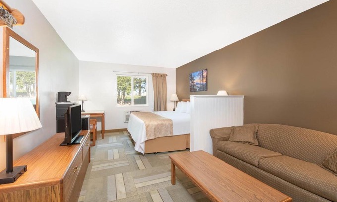 Spearfish Hotel | Travelodge by Wyndham Spearfish