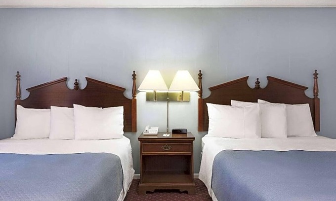 East Las Vegas Apartment | Travelodge by Wyndham Las Vegas NM is offering accommodations in Las Vegas .