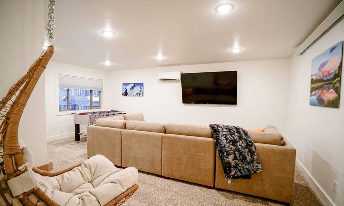 Victor House | Traverse Townhome. Yellowstone, Targhee, Tetons
