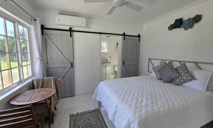 Treasure Beach House | Treasure Beach Inn Room One w/Private Bathroom