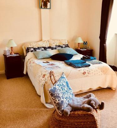 Clifden Bed & Breakfast | Treasure Box Retreat