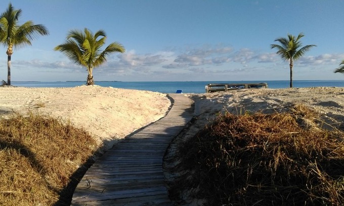 Treasure Cay Villa | Treasure Cay, Ocean Villa #923
