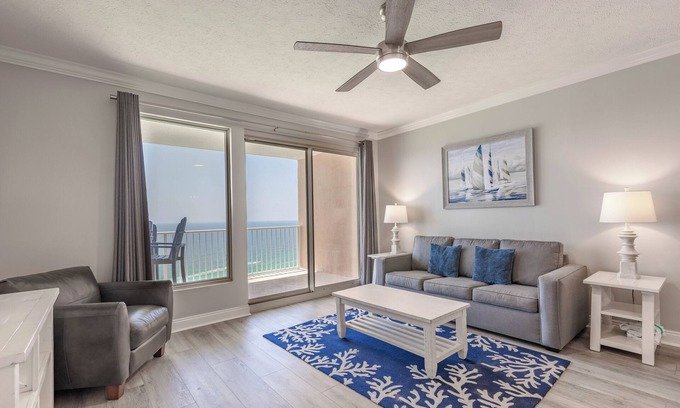 Panama City Beach Condo | Treasure Island 2 BR+Bunks *king size beds in both bedrooms*