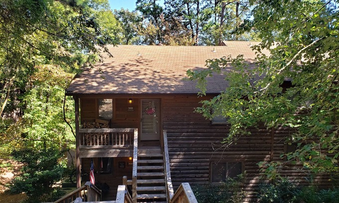 Mount Ida Condo | Tree house condo