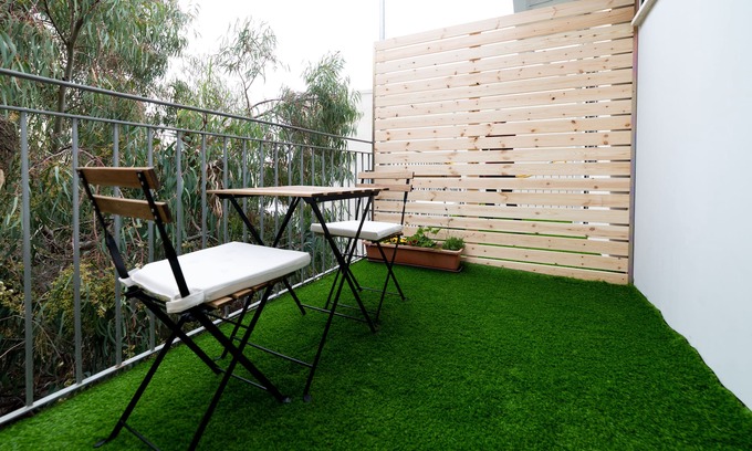 Tel Aviv Apartment | Tree House Oasis - studio withe a magical balcony 2
