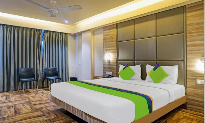Central Pune Hotel | Treebo Classic Grande, Camp