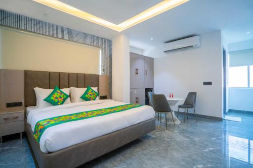 Karol Bagh Hotel | Treebo Gemstone