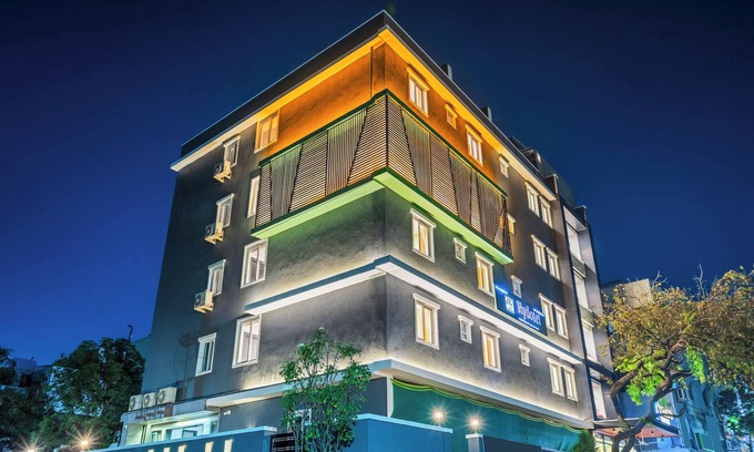 Medchal Hotel | Treebo Hydotel Kompally