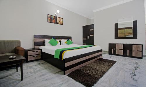 Vaishali Nagar Hotel | Treebo Maharaja Residency
