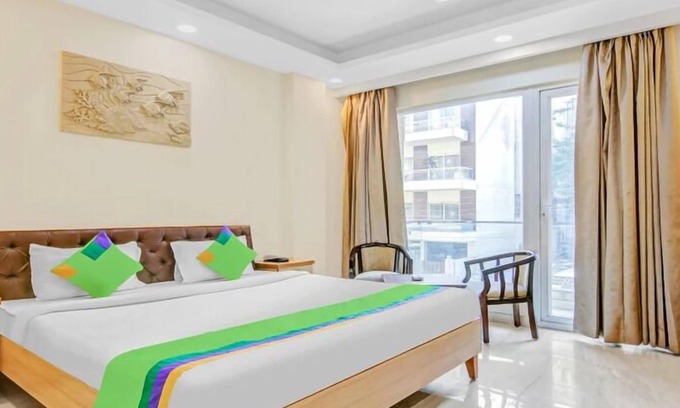 IMT Manesar Hotel | Treebo Sai Village Suites