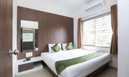 Nashik Hotel | Treebo Sapphire Studio