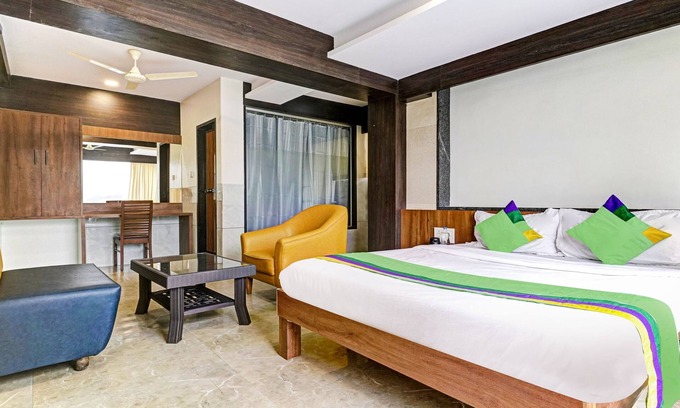 Panvel Hotel | Treebo Trend Kana Palace