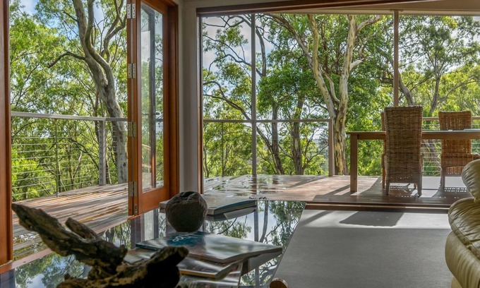 North Maleny House | Treehouse Escape - enjoy nature, escape the pressures of your busy life.