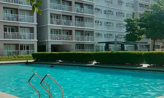 Novaliches Apartment | Trees Residence HapiBelles Staycation Tower 8