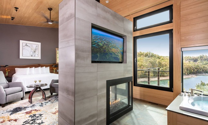 Sylvan Shores Condo | Treetop Lakefront Penthouse