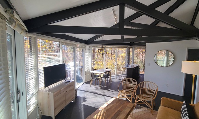 Big Canoe Cabin | Treetopper. The Perfect Mountain Retreat. Feels like you are in the trees!