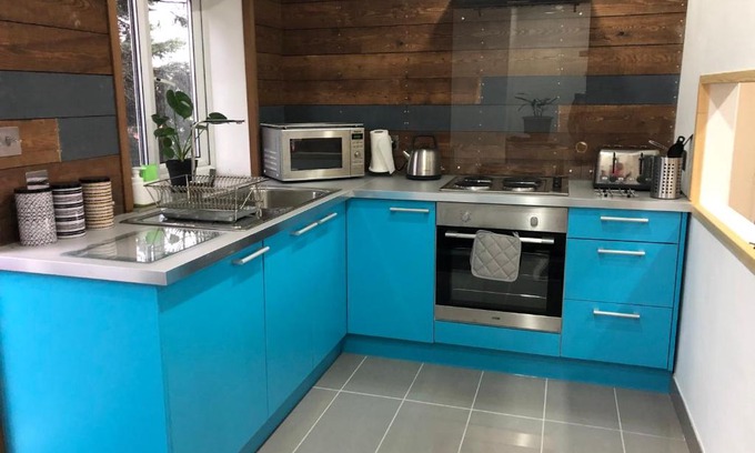 Stirchley Apartment | Treetops flat2 Hall Green B28