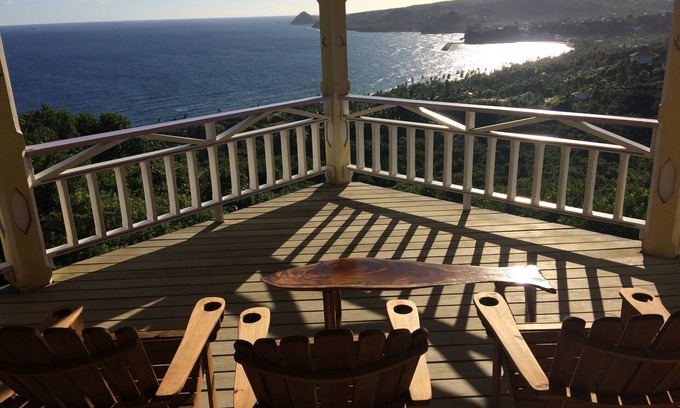 St. Patrick Bed & Breakfast | Treetops Villa Guest Suite 1