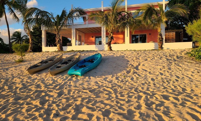 South Palmetto Point Resort | Trela Sands #3 in Eleuthera Bahamas 1 Bedroom studio right on the beach