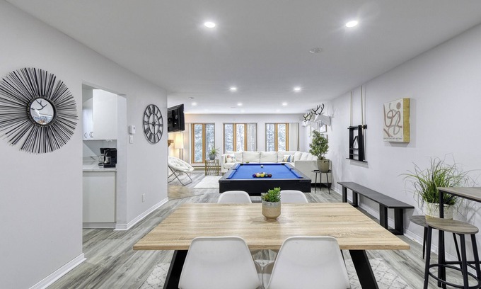 Mont-Tremblant Cottage | Tremblant|Mountain|Lake|Pool Table| Views