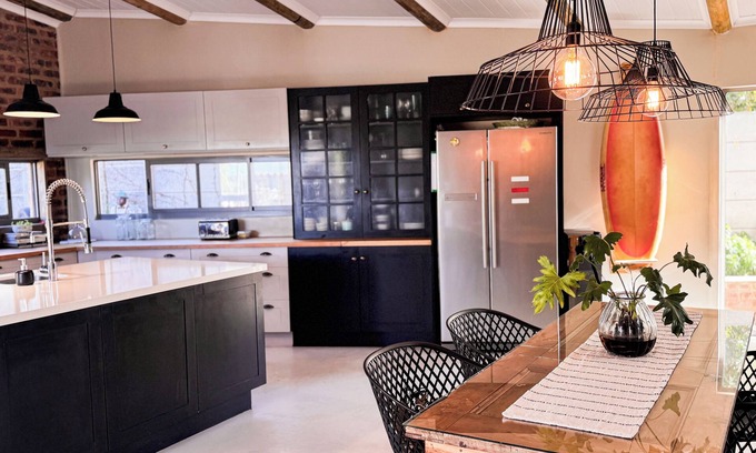 Still Bay House | Tremendous family-pet friendly, Stilbaai home