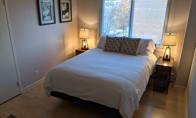 Downtown Anchorage Apartment | Trendy Downtown 1-bedroom Condo - perfect for traveling nurses