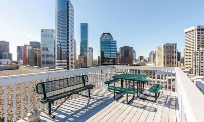 Downtown Seattle Condo | Trendy & Modern Condo Near Convention Center!