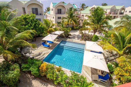 San Pedro Hotel | Tres Cocos Resort