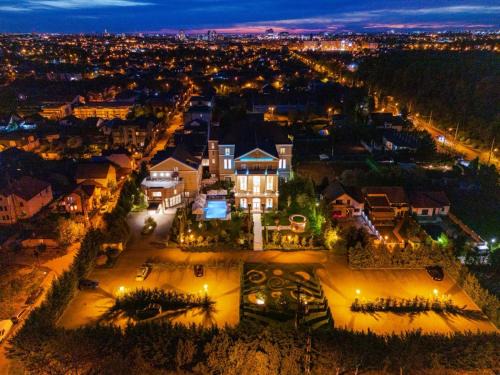 Timisoara Hotel | Tresor Le Palais Timisoara, Curio Collection by Hilton