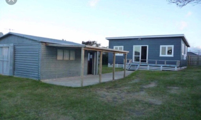 Whangamata House | Trevelle Whangamata bach